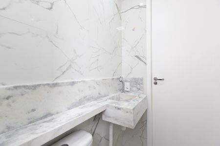 Banheiro de apartamento para alugar com 2 quartos, 40m² em Colônia (zona Leste), São Paulo