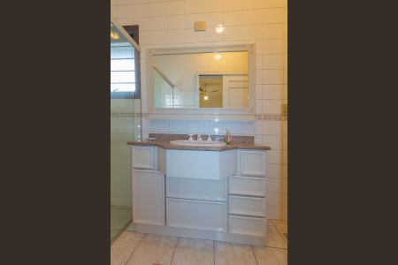 Casa à venda com 550m², 6 quartos e 2 vagas Casa à venda com 550m², 6 quartos e 2 vagasBanheiro da Suíte 2