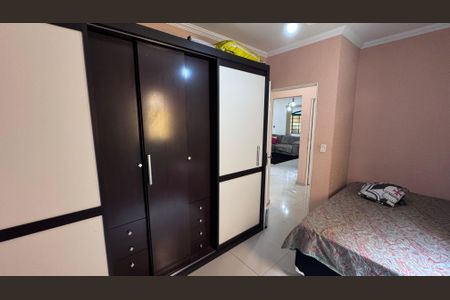 Casa à venda com 293m², 5 quartos e 4 vagasQuarto 2