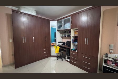 Casa à venda com 293m², 5 quartos e 4 vagasSuíte