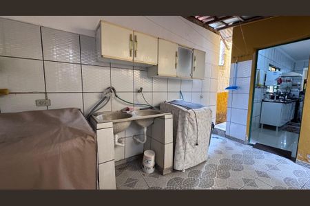 Casa à venda com 293m², 5 quartos e 4 vagasÁrea de Serviço