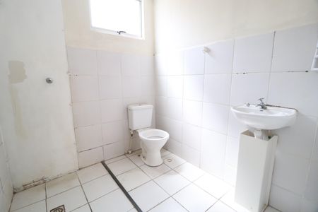 Banheiro Social de apartamento para alugar com 2 quartos, 47m² em Mansour, Uberlândia