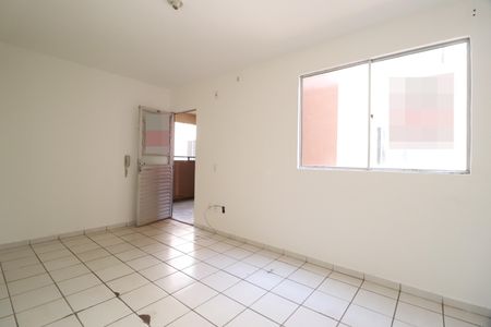 Sala de apartamento para alugar com 2 quartos, 47m² em Mansour, Uberlândia