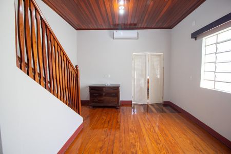 Sala de casa para alugar com 4 quartos, 177m² em Vila Carvalho, Sorocaba