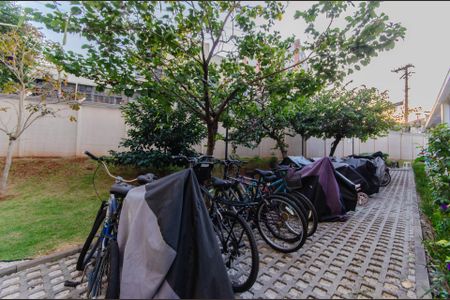 Apartamento para alugar com 41m², 2 quartos e sem vaga Apartamento para alugar com 41m², 2 quartos e sem vagaÁrea comum - Bicicletário