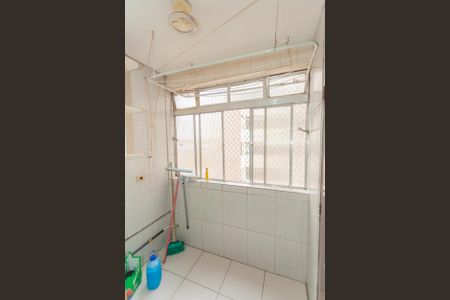 Apartamento à venda com 64m², 3 quartos e 1 vagaÁrea de Serviço