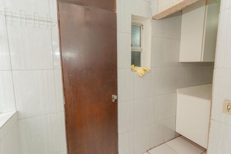Apartamento à venda com 64m², 3 quartos e 1 vagaÁrea de Serviço