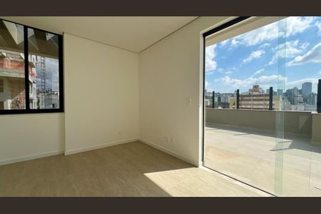 Apartamento à venda com 147m², 3 quartos e 3 vagasCobertura