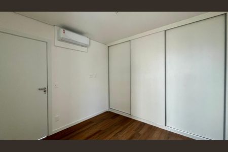 Apartamento à venda com 147m², 3 quartos e 3 vagasQuarto 2