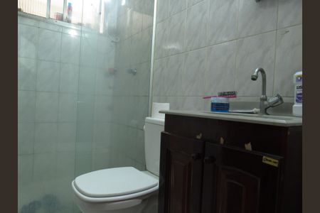 Banheiro de apartamento à venda com 2 quartos, 64m² em Aliança, Osasco