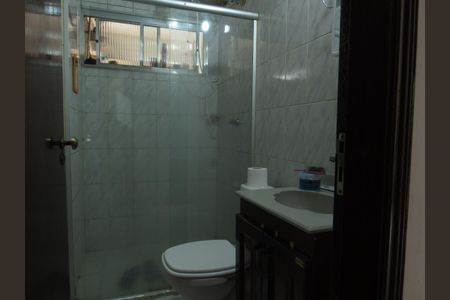 Banheiro de apartamento à venda com 2 quartos, 64m² em Aliança, Osasco