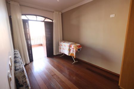 Casa à venda com 125m², 3 quartos e 2 vagasSuíte 