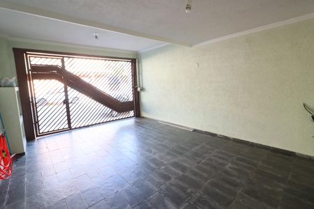 Casa à venda com 125m², 3 quartos e 2 vagasGaragem