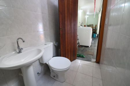 Casa à venda com 125m², 3 quartos e 2 vagasBanheiro de Serviço