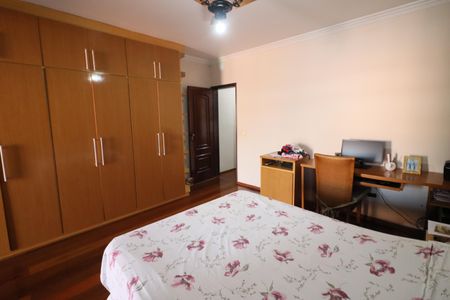 Casa à venda com 125m², 3 quartos e 2 vagasSuíte 