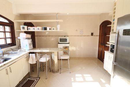 Casa à venda com 125m², 3 quartos e 2 vagasCozinha