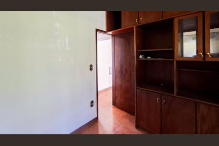 Casa para alugar com 285m², 3 quartos e 2 vagas Casa para alugar com 285m², 3 quartos e 2 vagasQuarto