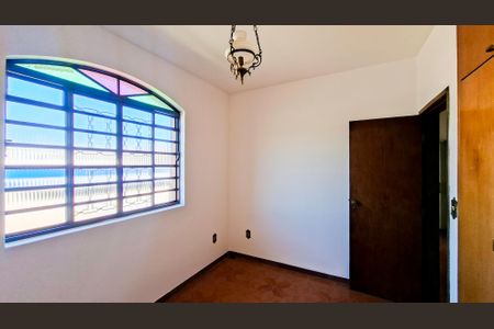 Casa para alugar com 285m², 3 quartos e 2 vagas Casa para alugar com 285m², 3 quartos e 2 vagasQuarto 3