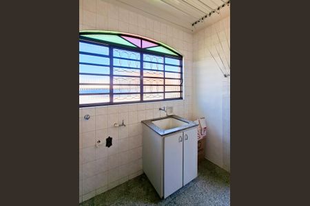 Casa para alugar com 285m², 3 quartos e 2 vagas Casa para alugar com 285m², 3 quartos e 2 vagasÁrea de Serviço