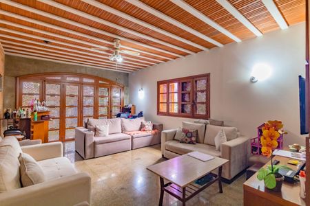 Sala de casa para alugar com 4 quartos, 350m² em Vila da Saúde, São Paulo