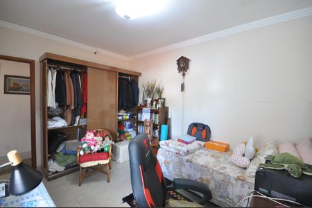 Casa à venda com 200m², 3 quartos e 4 vagasQuarto 2