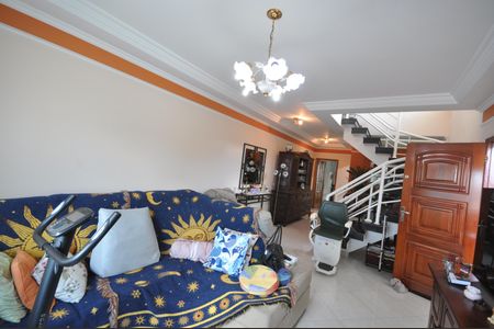 Sala de casa à venda com 3 quartos, 200m² em Vila Constança, São Paulo