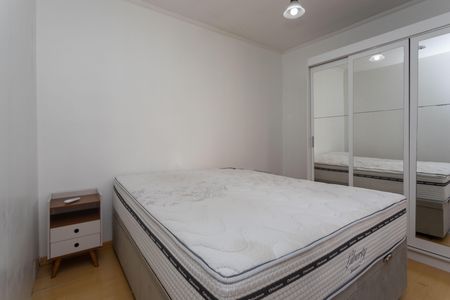 Quarto de apartamento à venda com 1 quarto, 70m² em Petrópolis, Porto Alegre
