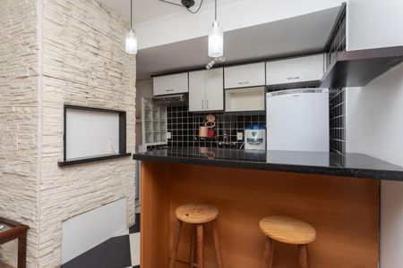 Cozinha de apartamento à venda com 1 quarto, 70m² em Petrópolis, Porto Alegre