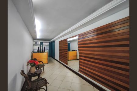 Apartamento à venda com 140m², 3 quartos e 1 vaga Apartamento à venda com 140m², 3 quartos e 1 vagaFachada e portaria