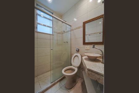 Apartamento à venda com 140m², 3 quartos e 1 vaga Apartamento à venda com 140m², 3 quartos e 1 vagaBanheiro 1