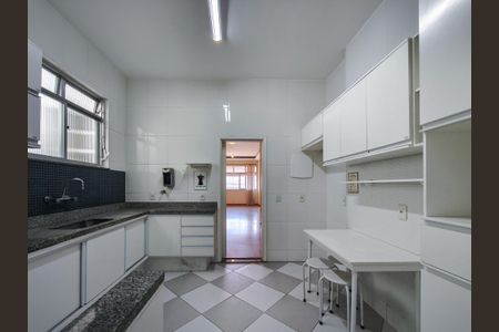 Apartamento à venda com 140m², 3 quartos e 1 vaga Apartamento à venda com 140m², 3 quartos e 1 vagaCozinha