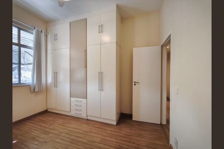 Apartamento à venda com 140m², 3 quartos e 1 vaga Apartamento à venda com 140m², 3 quartos e 1 vagaQuarto 2