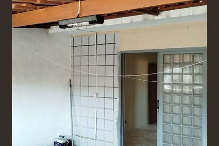 Casa à venda com 100m², 3 quartos e 2 vagasVaranda