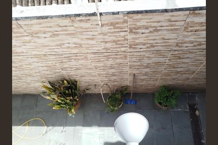 Casa à venda com 100m², 3 quartos e 2 vagasQuintal