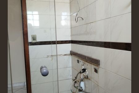 Casa à venda com 100m², 3 quartos e 2 vagasBanheiro da Suíte 