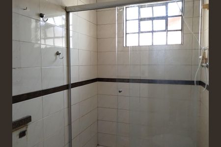 Casa à venda com 100m², 3 quartos e 2 vagasBanheiro da Suíte 