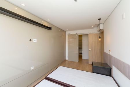 Apartamento à venda com 220m², 4 quartos e 4 vagasSuíte 1