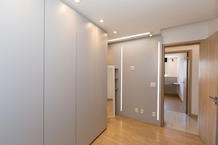 Apartamento à venda com 220m², 4 quartos e 4 vagasQuarto 1