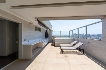 Apartamento à venda com 220m², 4 quartos e 4 vagasTerraço