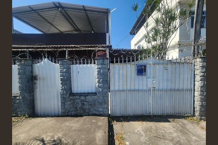 Fachada de casa para alugar com 3 quartos, 140m² em Trindade, São Gonçalo