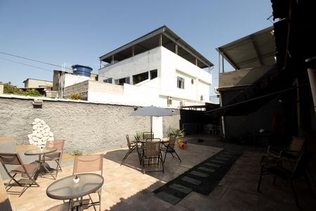 Quintal de casa para alugar com 3 quartos, 140m² em Trindade, São Gonçalo