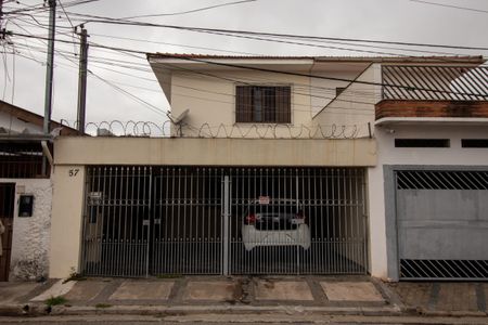 Casa à venda com 144m², 3 quartos e 2 vagasFachada