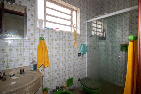 Casa à venda com 144m², 3 quartos e 2 vagasBanheiro do Quarto 1