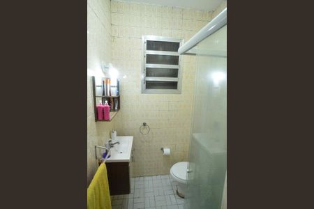 Casa de condomínio à venda com 160m², 2 quartos e 2 vagas Casa de condomínio à venda com 160m², 2 quartos e 2 vagasBanheiro 1