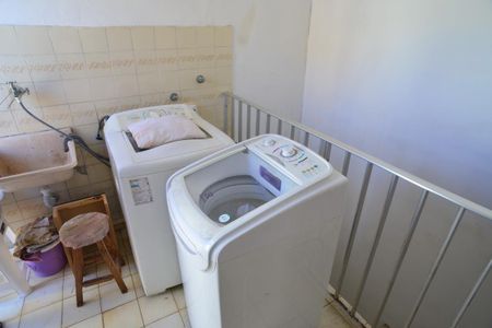 Casa de condomínio à venda com 160m², 2 quartos e 2 vagas Casa de condomínio à venda com 160m², 2 quartos e 2 vagasÁrea de Serviço