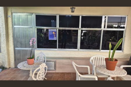 Casa de condomínio à venda com 160m², 2 quartos e 2 vagas Casa de condomínio à venda com 160m², 2 quartos e 2 vagasPlaca Instalada