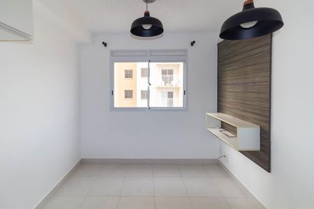 Sala de apartamento para alugar com 2 quartos, 32m² em Parque Sao Rafael, São Paulo