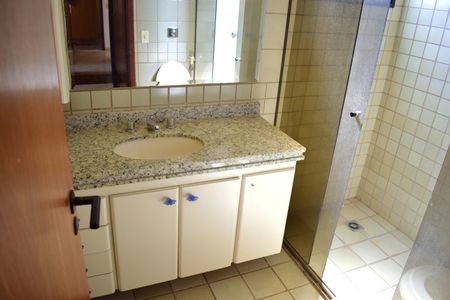 Apartamento para alugar com 174m², 4 quartos e 2 vagasBanheiro da Suíte 3