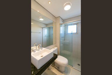 Apartamento à venda com 67m², 2 quartos e 1 vaga Apartamento à venda com 67m², 2 quartos e 1 vagaBanheiro Social