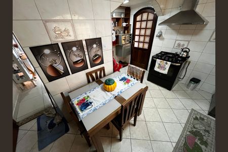 Casa à venda com 150m², 3 quartos e 2 vagasCozinha